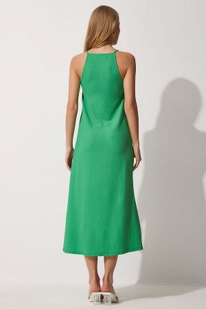 Женское зеленое летнее длинное вязаное платье на бретелях DZ00078