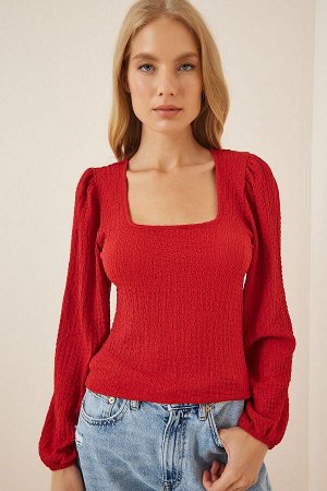 Женская фактурная трикотажная блузка с красным квадратным воротником DD01111
