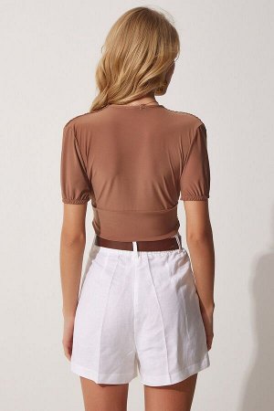 Женская светло-коричневая укороченная блузка песочного цвета с глубоким v-образным вырезом L_00109