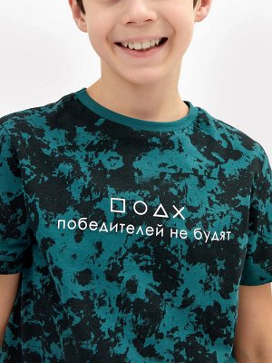 Комплект для мальчиков (футболка, шорты) в зеленом цвете с принтом