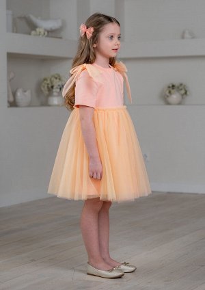 Платье из футера (2х-нитки) свободной силуэтной формы «трапеция», цвет персиковый