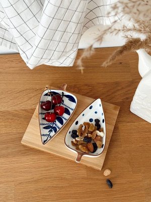 Менажница Красивая МЕНАЖНИЦА из керамики и бамбука оригинальной формы идеально подойдет для сервировки стола. 

Набор тарелок на деревянной подставке, выполненный из высококачественной керамики с деко