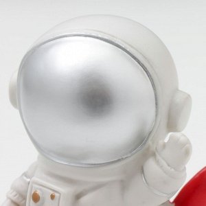 Фигурка светящаяся RISALUX «Астронавт», LED-ночник, от батареек, 3xLR44, белый, 8x10x10 см
