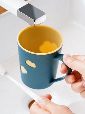 Чашка для зубных щеток / Стакан с ручкой для зубных щёток
