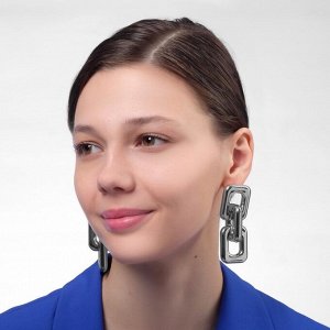 Серьги металл «Цепь» прямые углы, 3 звена, цвет серебро