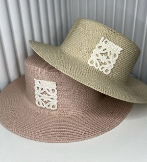 Шляпа Женская летняя шляпа - это идеальный аксессуар летом и незаменимый в отпуске. Лёгкая соломенная шляпка станет верной спутницей в любом путешествии и защитит Вас от палящего солнца. Шляпку с поля