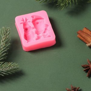 Силиконовый молд «Дед Мороз и олень», 6,5*5,7*1,8 см, цвет розовый