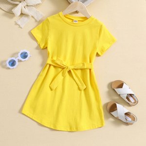 Платье однотонное желтое с коротким рукавом