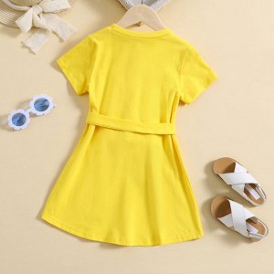 Платье однотонное желтое с коротким рукавом