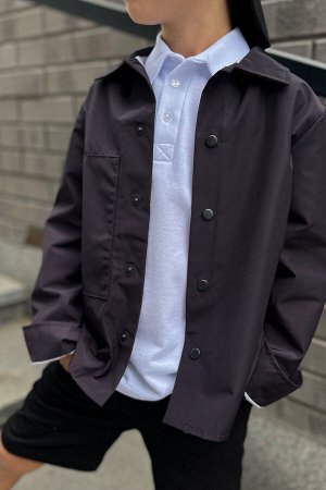 Рубашка Цвет: черный
Стильная рубашка с застежкой на кнопки, выполнена из плащевой ткани на хлопковом подкладе.
Отличная альтернатива джинсовым курткам и ветровкам.