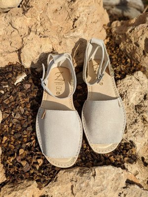 АБАРКАСЫ - ZAPATOS AB.Zapatos · 966 · CRUDO