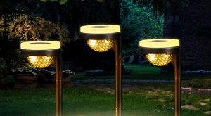 Светильник на солнечной батарее Solar Garder Light RGB