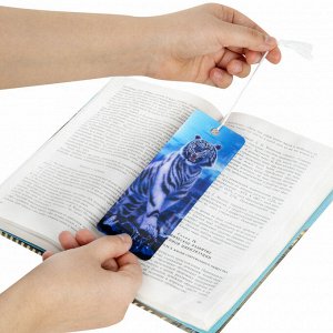 Закладка для книг 3D BRAUBERG, объемная, "Белый тигр", с декоративным шнурком-завязкой, 125754