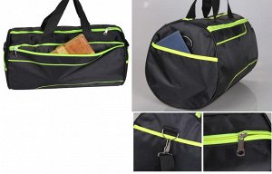 Черная спортивная сумка с цветными полосками и молнией