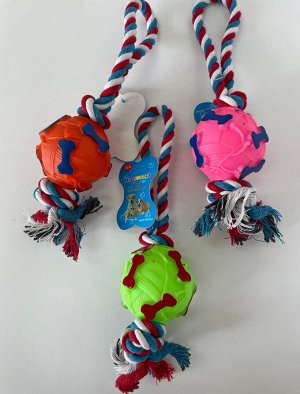 Резиновая игрушка для собак с канатиком