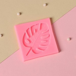 Силиконовый молд Доляна «Лист.Тропики», 6,5x6,5 см, цвет розовый