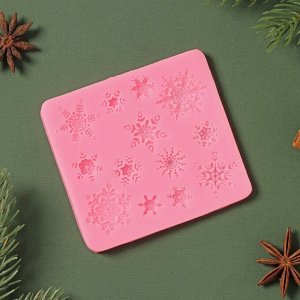 Силиконовый молд «Снежинки», 8,6x8,6 см, цвет розовый
