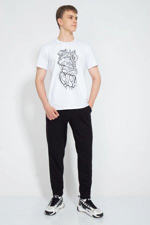 Футболка Футболка Kivviwear 101032 белый 
Состав: Хлопок-92%; Эластан-8%;
Сезон: Лето
Рост: 176

Джемпер мужской классического кроя. Принт методом термопереноса, цифровая печать. Ткань кулирная гладь