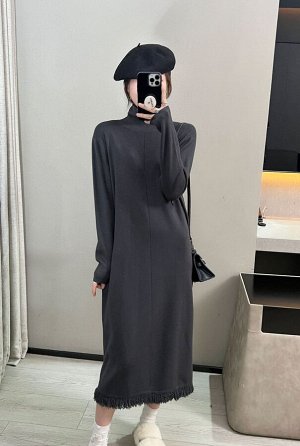Женское трикотажное платье с бахромой по низу, цвет темно-серый