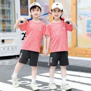Детский спортивный комплект: футболка + шорты