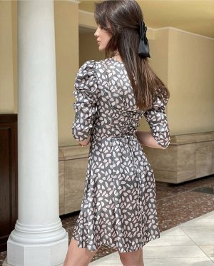 Шикарное нежное платье Lichia 48 р