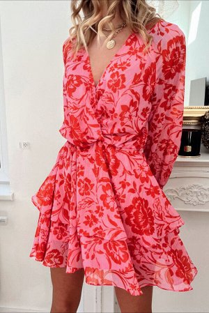 Красное мини-платье с цветочным принтом на запахе