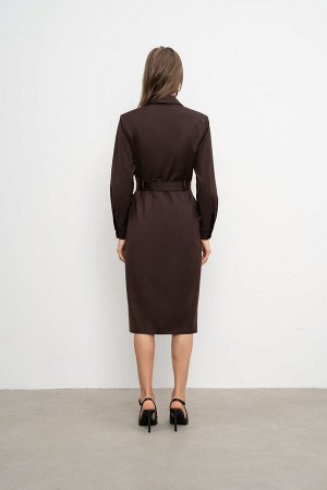 Платье Рост: 170 Состав: 72% полиэстер 22% вискоза 6% эластан Комплектация платье Цвет коричневый
