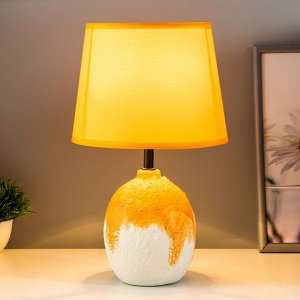 Настольная лампа "Зефир" Е14 40Вт оранжевый белый 30х30х33см RISALUX