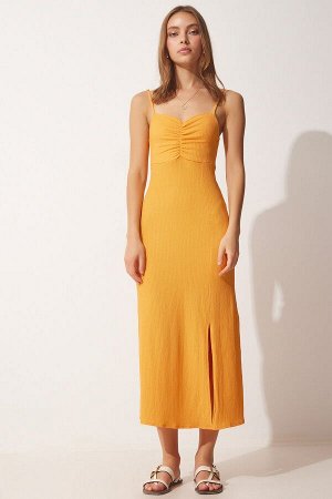 Женское оранжевое летнее трикотажное платье с разрезом на бретельках UB00105