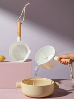 Ковшик кухонный для воды, цвет белый