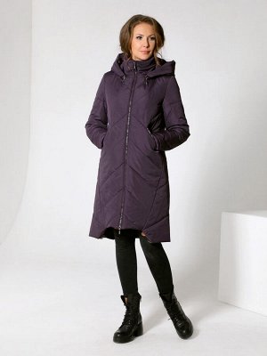 Пальто Пальто прямого силуэта с втачными рукавами, разноуровневой линией низа и застежкой на двухзамковую молнию. Воротник - уютная стойка; капюшон - съемный. Прорезные карманы застегиваются на молнию