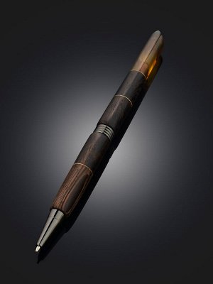 Ручка авторской работы из дерева и натурального янтаря