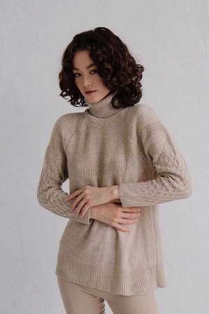 Рустикальный свитер кремовый