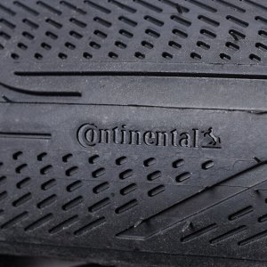Покрышка велосипедная Continental CONTACT Urban 27.5x2.2