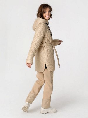 Куртка Модная куртка-рубашка прямого силуэта с втачными рукавами и застежкой на двухзамковую молнию подойдет для девушек и женщин любого возраста.  Воротник - стойка, переходящая в регулируемый капюшо