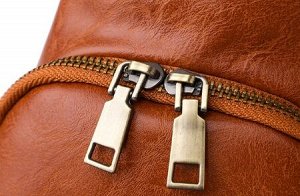 Сумка небольшая на плечо из натуральной кожи, с широким текстильным ремнем, коричневый