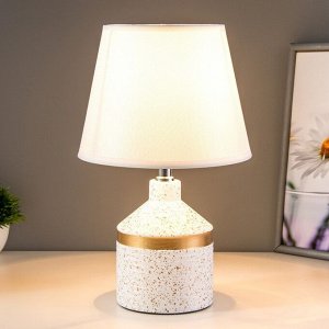 Настольная лампа "Аквилина" Е14 40Вт бело-золотой 20х20х33 см RISALUX