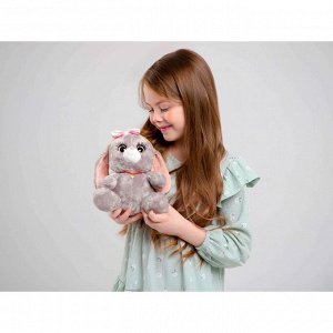 Мягкая игрушка «Зайка Ла-Пу-Ля в платье с повязкой бант», цвет серый, 20 см