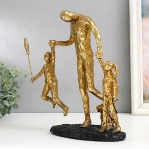 Фигурка полистоун «Прогулка с папой», золото, 28x19x12 см