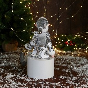 Новогодний шут «В блестящем костюмчике» 40 см, серебро