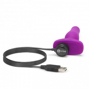 Анальный премиум-миниплаг B-Vibe Novice Plug FUCHSIA