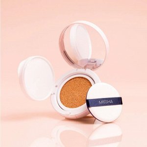 Тональный Кушон Натуральный Бежевый M Magic Cushion Cover Lasting