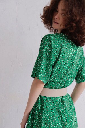 Платье-кафтан зелёное в цветочек (остаток: -)