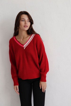 Пуловер крупной вязки красный