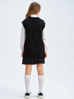 Жилет вязанный для девочки черный, жилетка в школу
