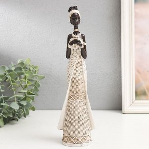 Сувенир полистоун "Африканка в плетёном платье" белый 27х8х6 см