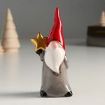 Сувенир керамика &quot;Дед Мороз, серый кафтан, красный колпак, золотая звезда&quot; 12х4х5,5 см