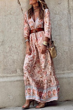 Розовое длинное платье с цветочным принтом и V-образным вырезом
