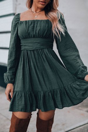 Темно-зеленое платье мини с квадратным вырезом и длинным объемным рукавом