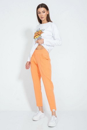 Костюм Костюм Kivviwear 30983109/09 морковный 
Состав: Хлопок-92%; Эластан-8%;
Сезон: Лето
Рост: 170

Спортивный костюм из нежного хлопка с актуальными и современными принтами - это отличный выбор дл